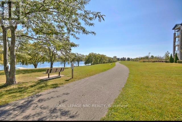 












1417 - 330 PRINCE CHARLES DRIVE S

,
Welland (Broadway),




Ontario
L3C7B3

