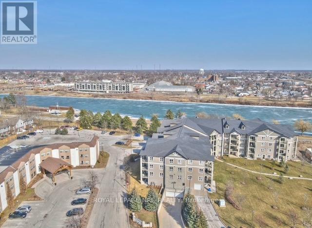 












1417 - 330 PRINCE CHARLES DRIVE S

,
Welland (Broadway),




Ontario
L3C7B3

