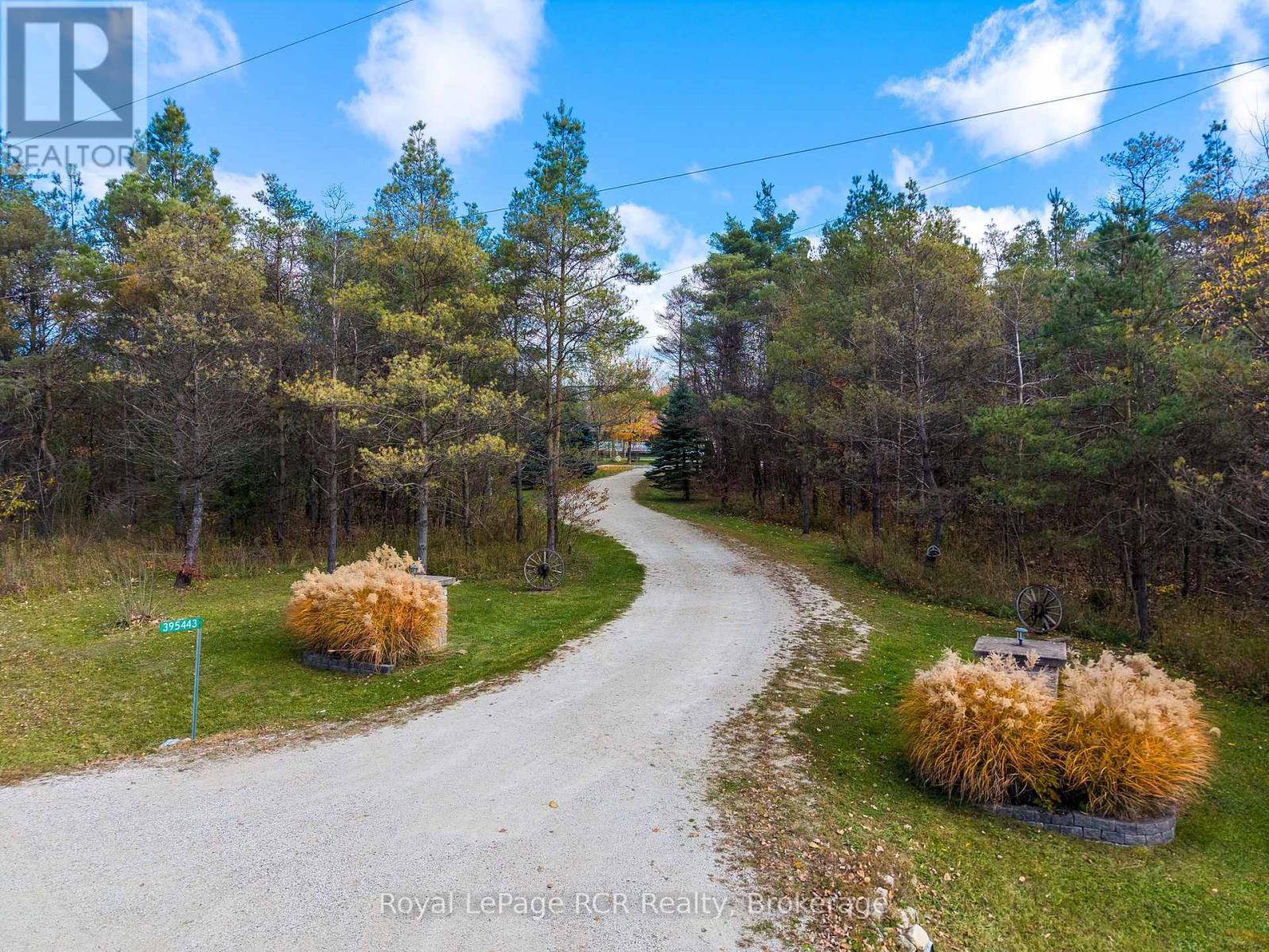 












395443 2 CONCESSION

,
Chatsworth,




Ontario
N0H2V0

