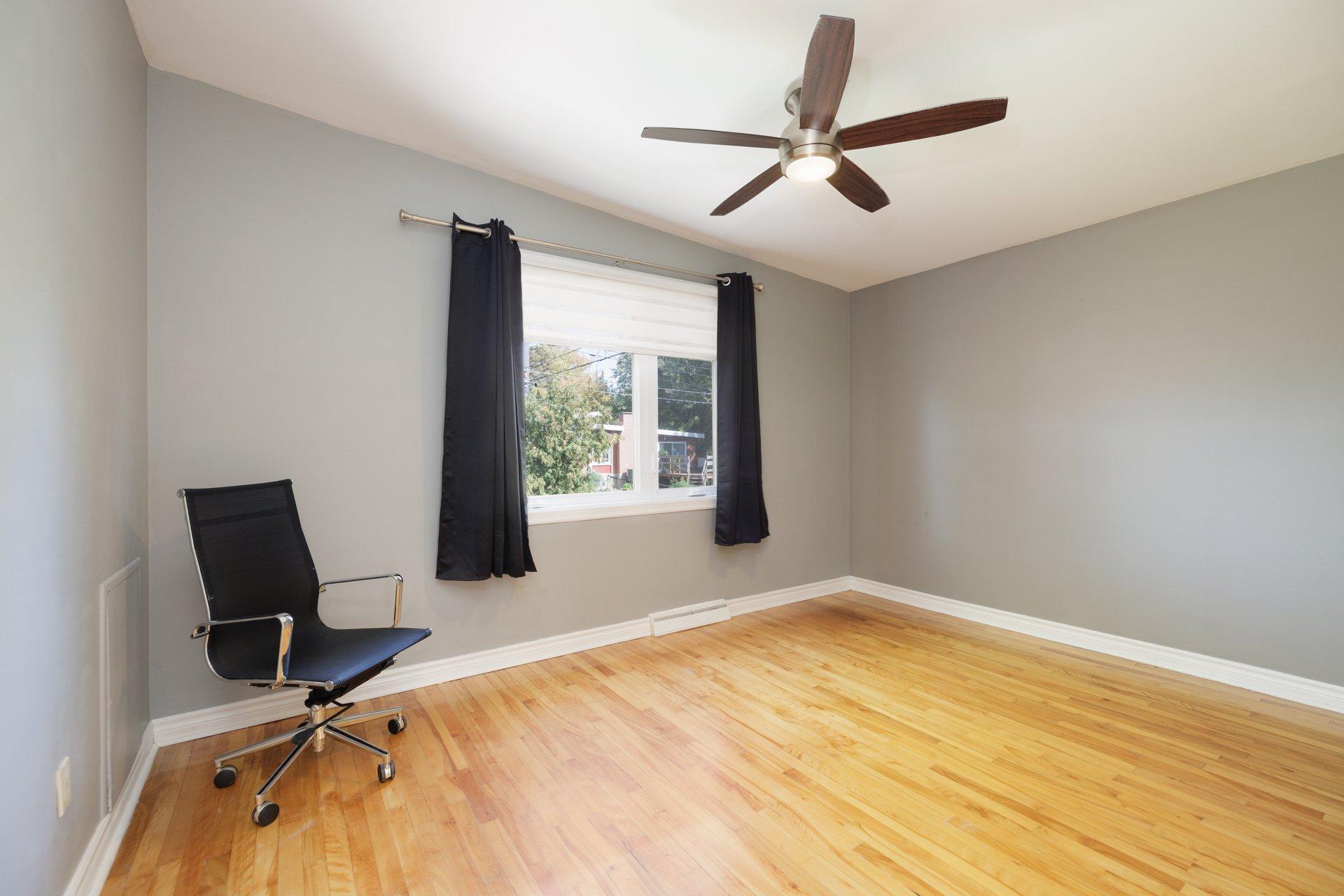 









15


Rue Oslo

,
Dollard-des-Ormeaux,




QC
H9A2H4

