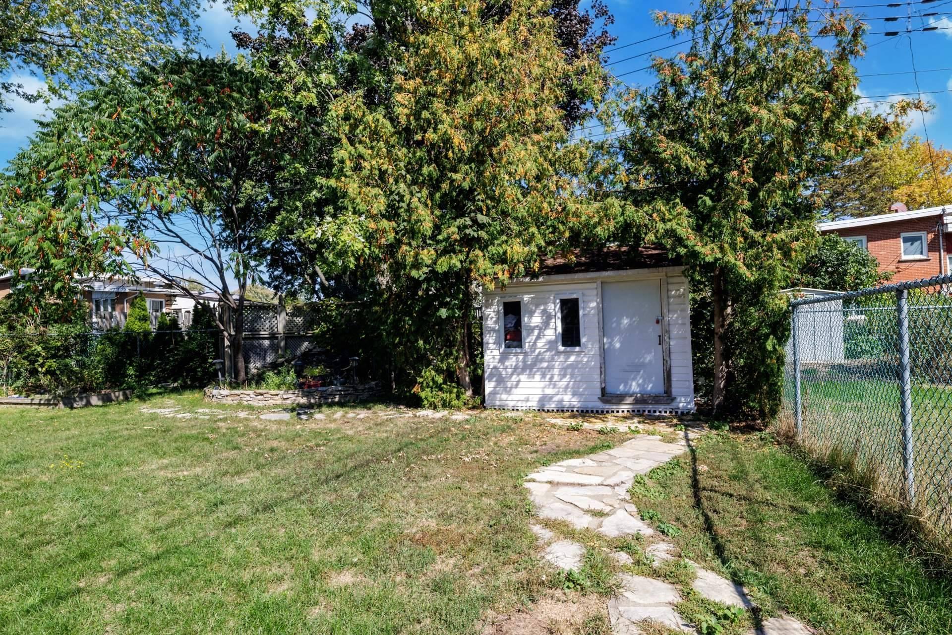 









15


Rue Oslo

,
Dollard-des-Ormeaux,




QC
H9A2H4

