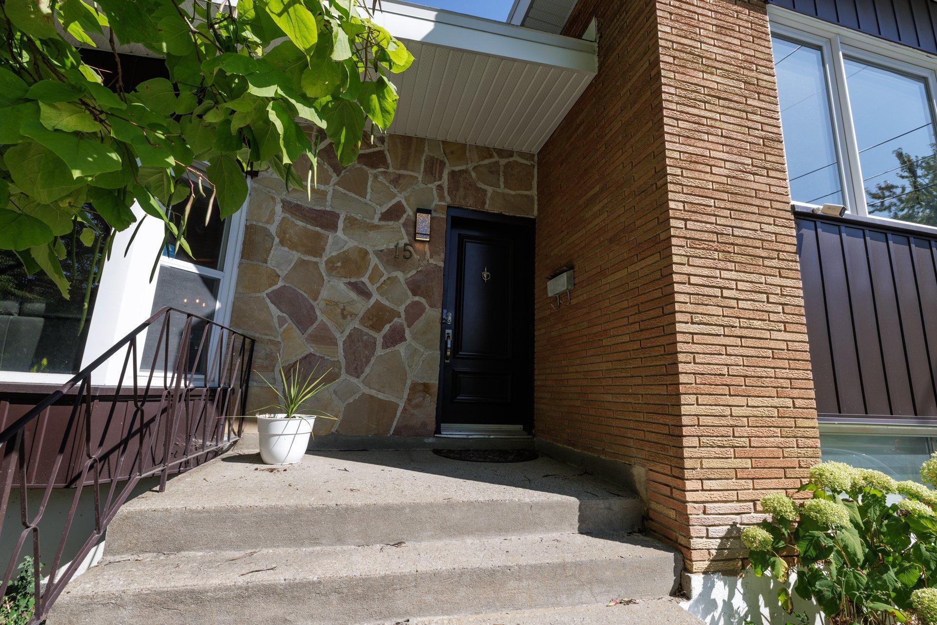 









15


Rue Oslo

,
Dollard-des-Ormeaux,




QC
H9A2H4

