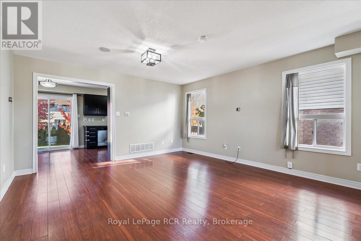 












1462 14TH AVENUE E

,
Owen Sound,




Ontario
N4K0A1

