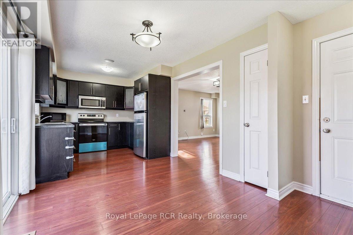 












1462 14TH AVENUE E

,
Owen Sound,




Ontario
N4K0A1

