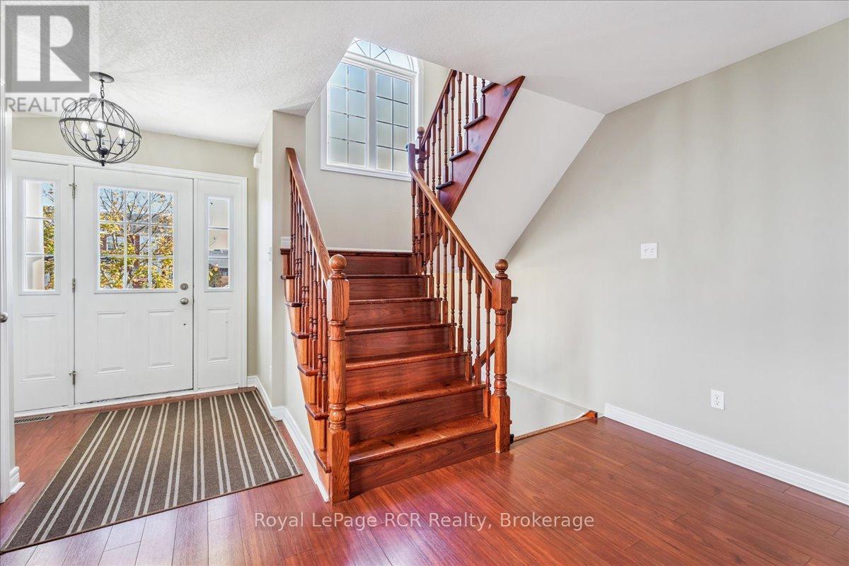 












1462 14TH AVENUE E

,
Owen Sound,




Ontario
N4K0A1

