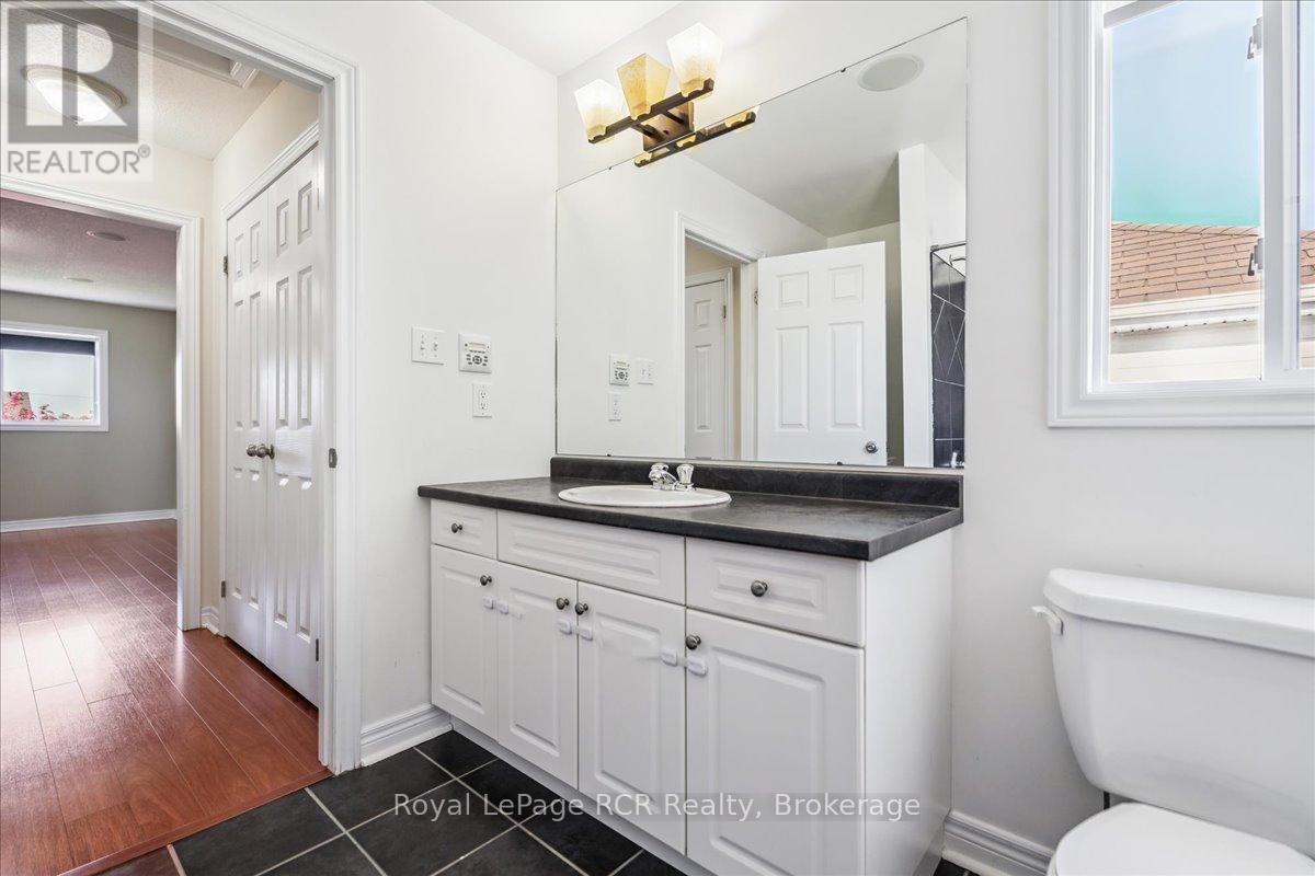 












1462 14TH AVENUE E

,
Owen Sound,




Ontario
N4K0A1

