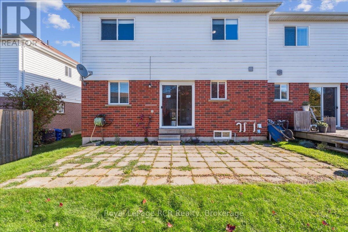 












1462 14TH AVENUE E

,
Owen Sound,




Ontario
N4K0A1

