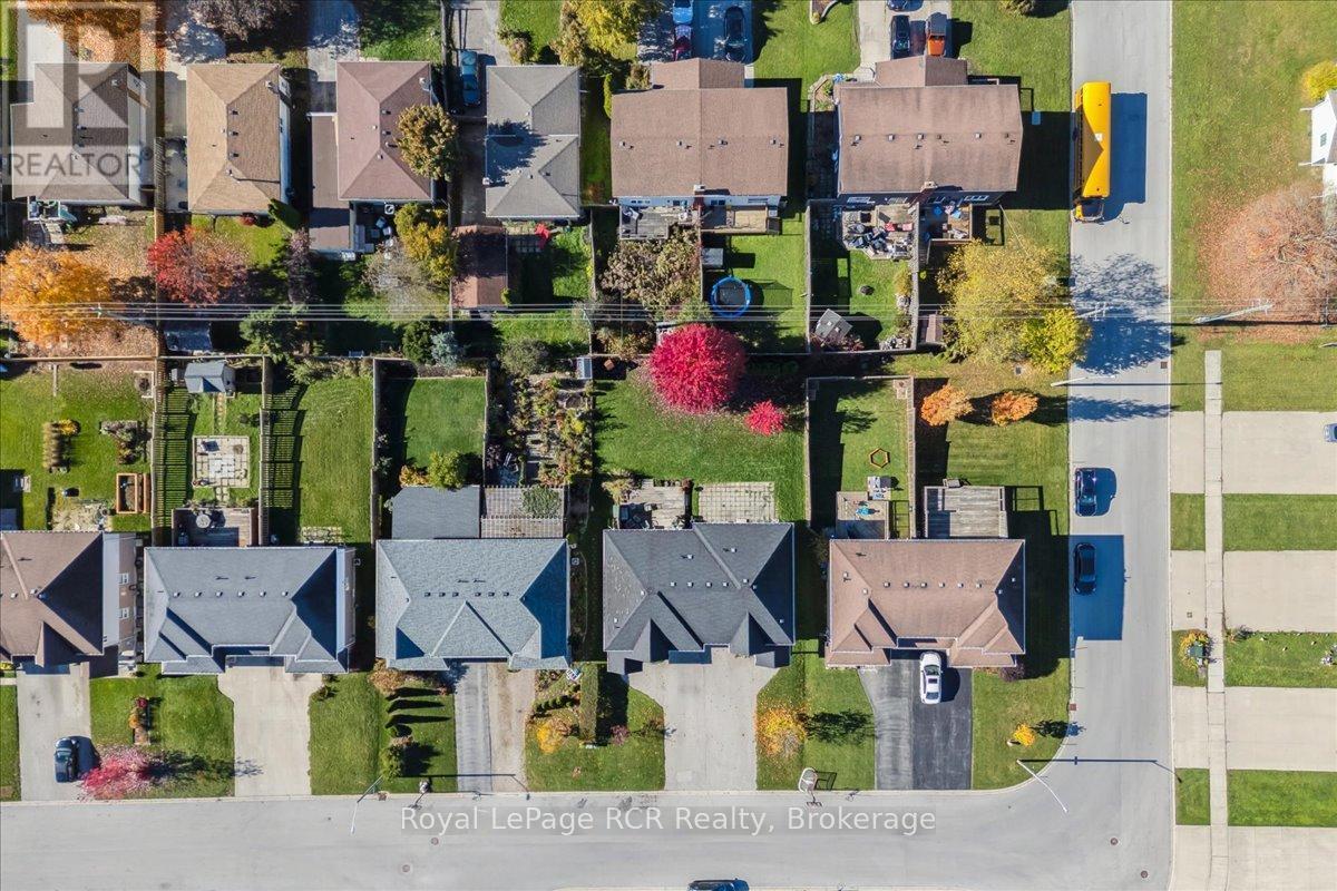 












1462 14TH AVENUE E

,
Owen Sound,




Ontario
N4K0A1

