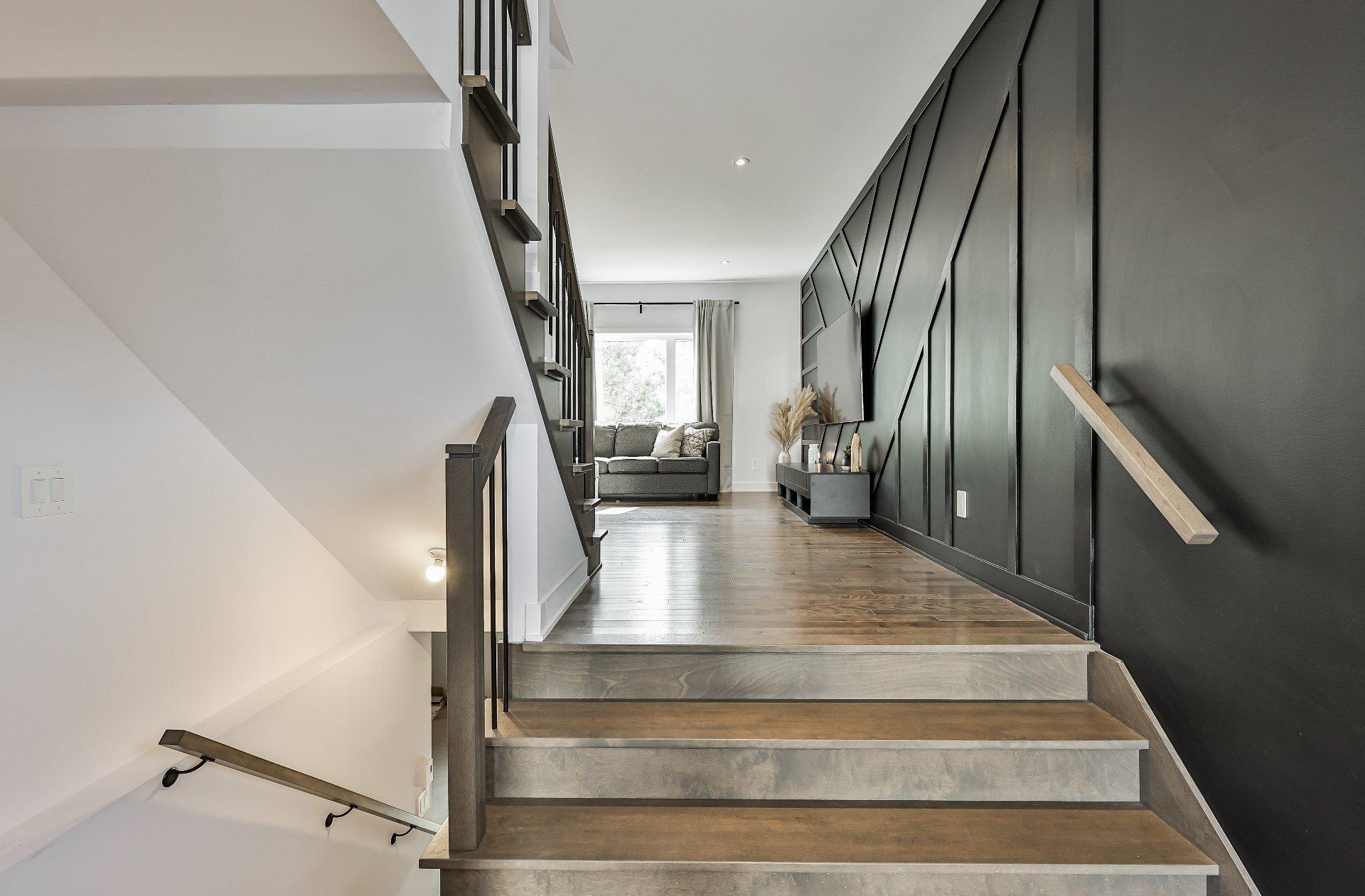 









936


Rue du Faubourg

,
Saint-Jérôme,




QC
J5L0H9

