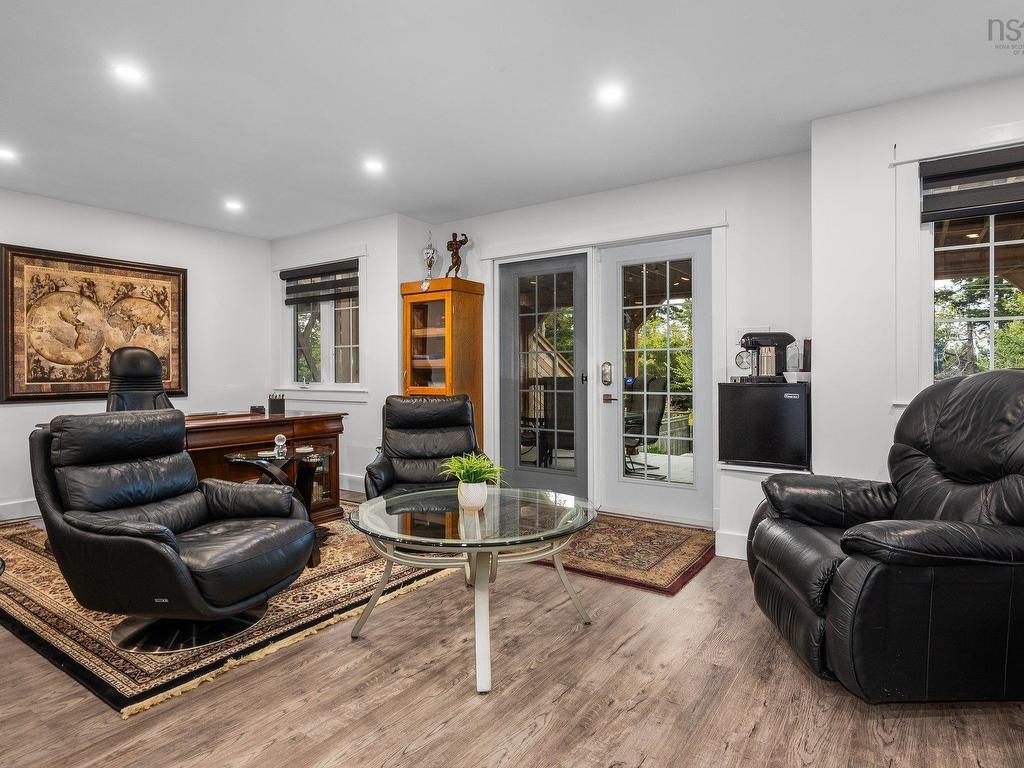 












279 Bently Drive

,
Halifax,




NS
B3S 0A9

