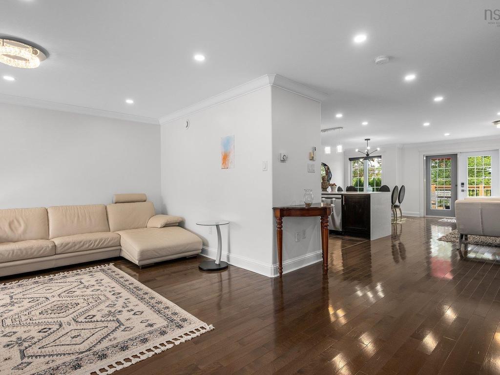 












279 Bently Drive

,
Halifax,




NS
B3S 0A9

