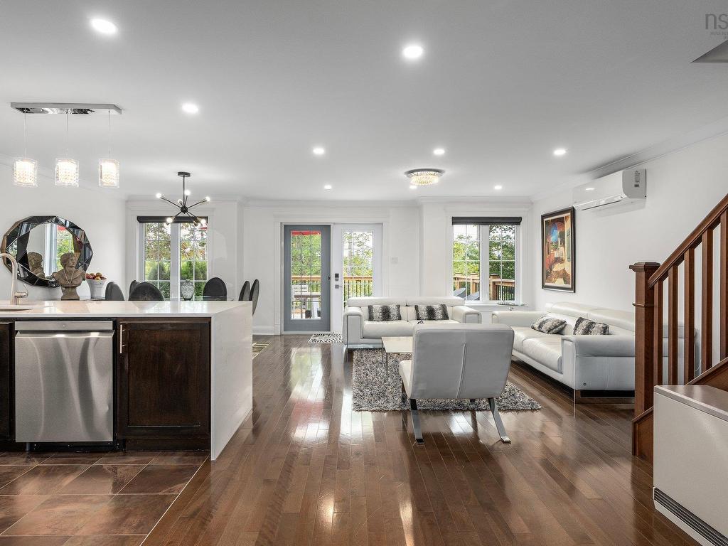 












279 Bently Drive

,
Halifax,




NS
B3S 0A9

