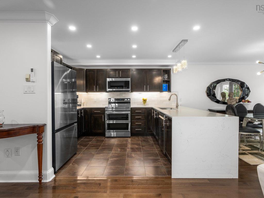 












279 Bently Drive

,
Halifax,




NS
B3S 0A9

