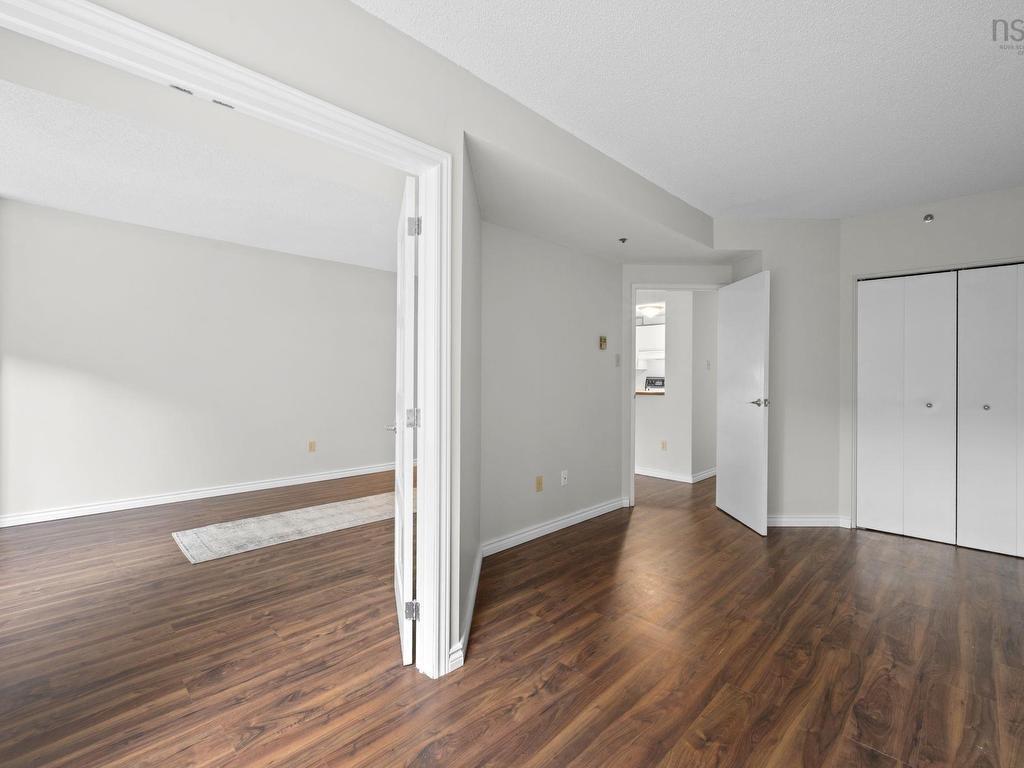 












208 1326 LOWER WATER Street

,
Halifax,




NS
B3J 3R3

