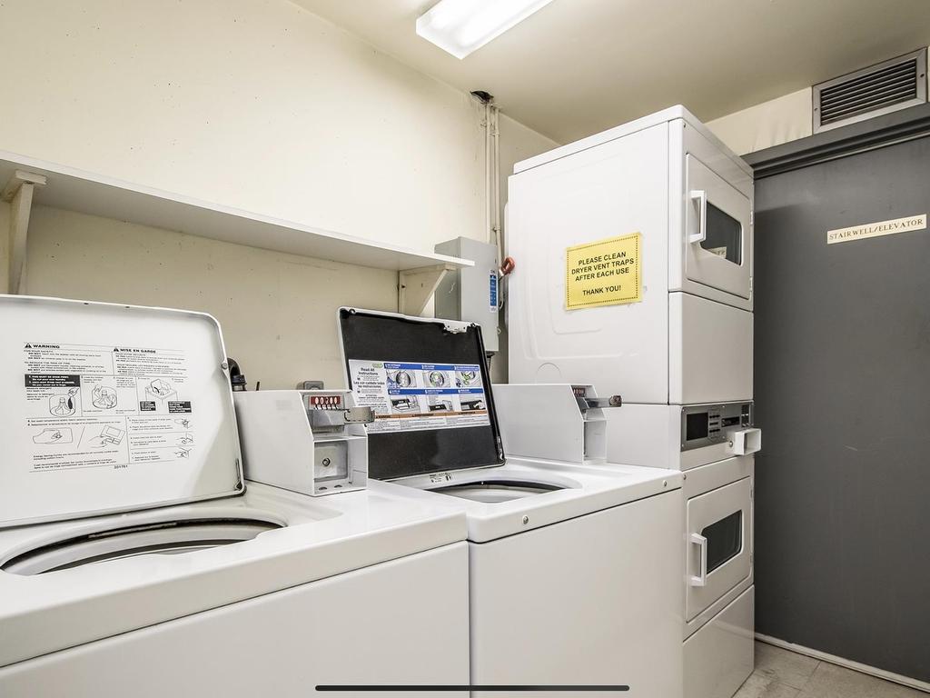 












208 1326 LOWER WATER Street

,
Halifax,




NS
B3J 3R3

