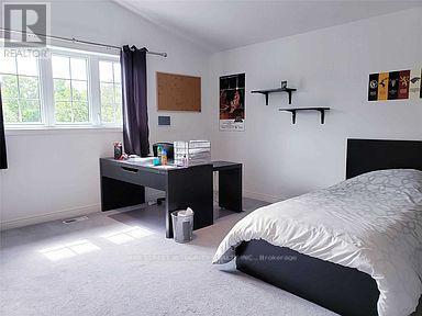 64 Karen Walk, Waterloo, ON - Indoor Photo Showing Bedroom