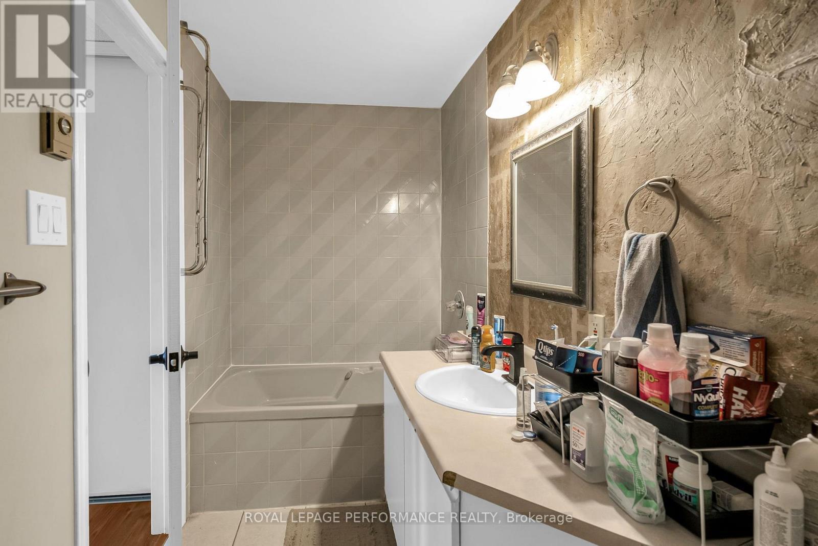 












373 IVAN CRESCENT

,
Cornwall,




Ontario
K6H7C7

