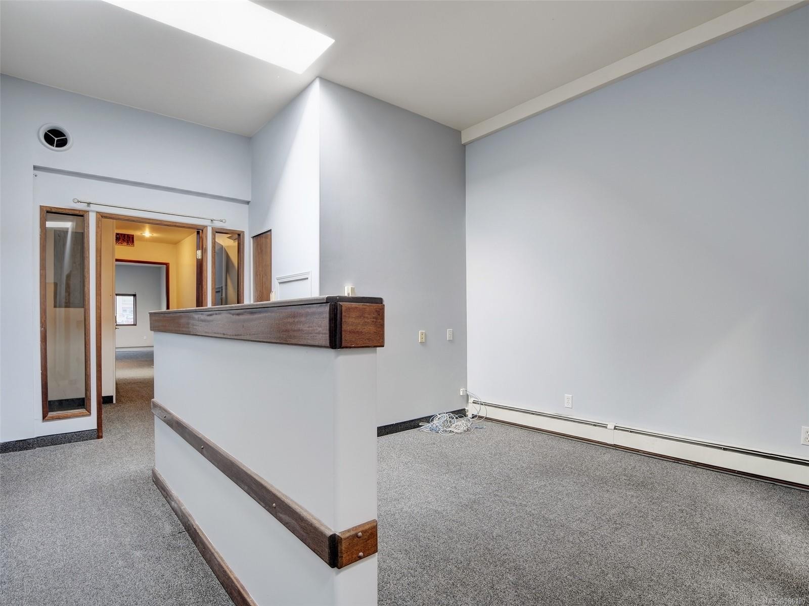 B-3273 Tennyson Ave, Victoria, BC