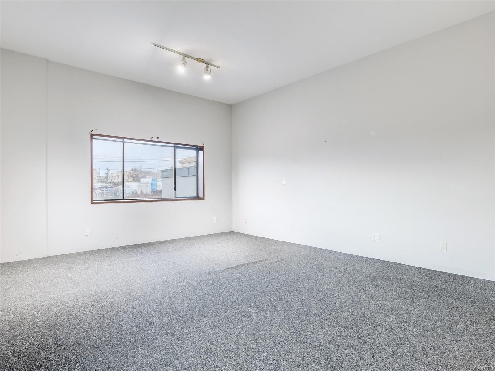 B-3273 Tennyson Ave, Victoria, BC