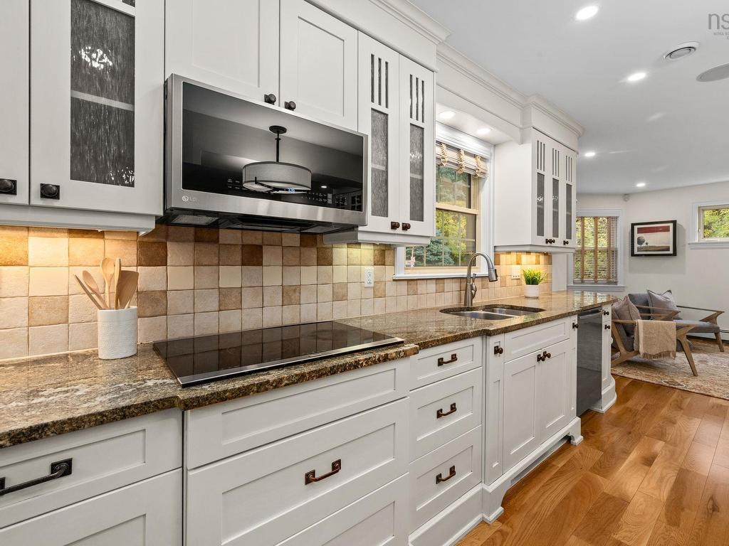 












1111 Rockcliffe Street

,
Halifax,




NS
B3H 3Y7

