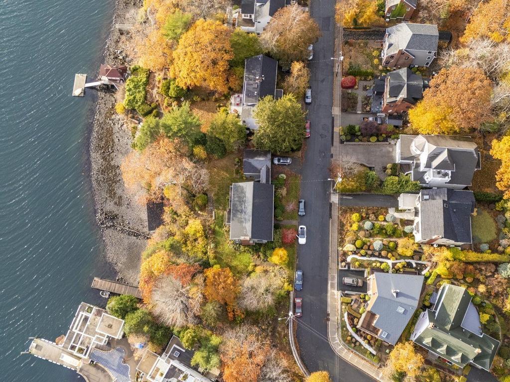 












1111 Rockcliffe Street

,
Halifax,




NS
B3H 3Y7

