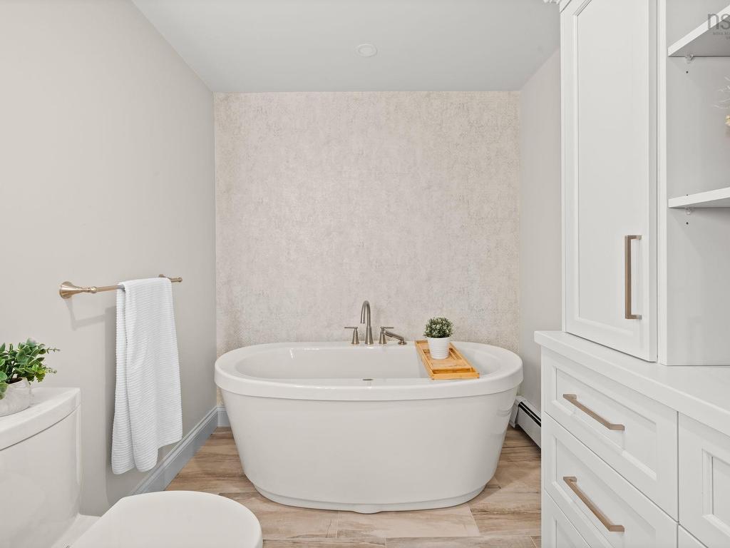 












1111 Rockcliffe Street

,
Halifax,




NS
B3H 3Y7

