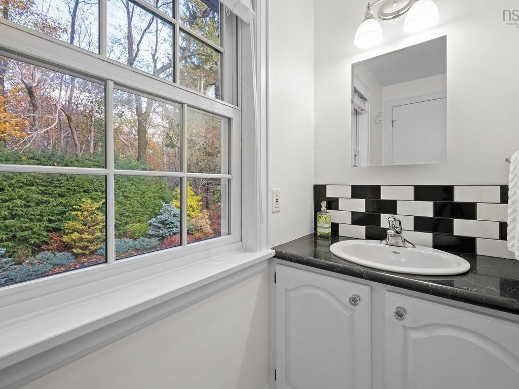 












1111 Rockcliffe Street

,
Halifax,




NS
B3H 3Y7

