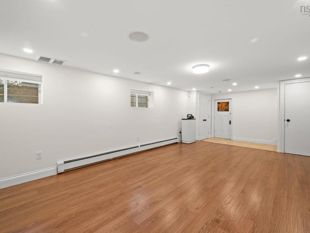 












1111 Rockcliffe Street

,
Halifax,




NS
B3H 3Y7

