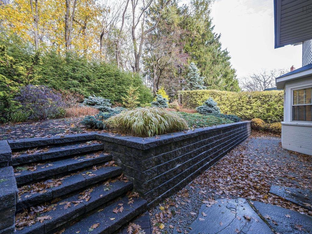 












1111 Rockcliffe Street

,
Halifax,




NS
B3H 3Y7

