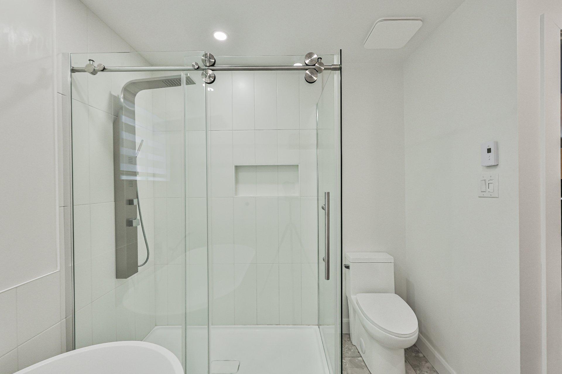 









185


Rue Amanda-Alarie

,
Repentigny (Le Gardeur),




QC
J5Z3X7

