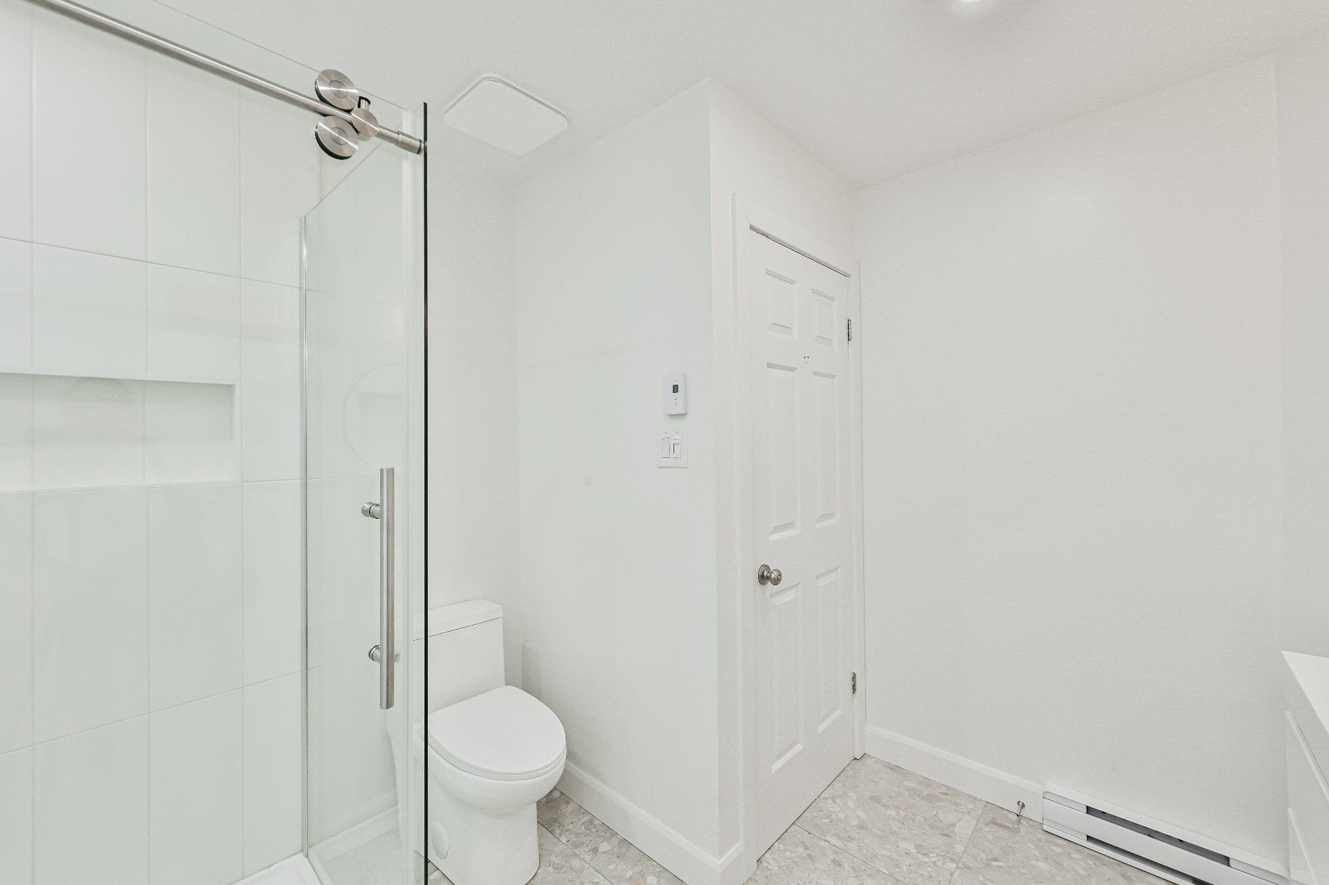 









185


Rue Amanda-Alarie

,
Repentigny (Le Gardeur),




QC
J5Z3X7

