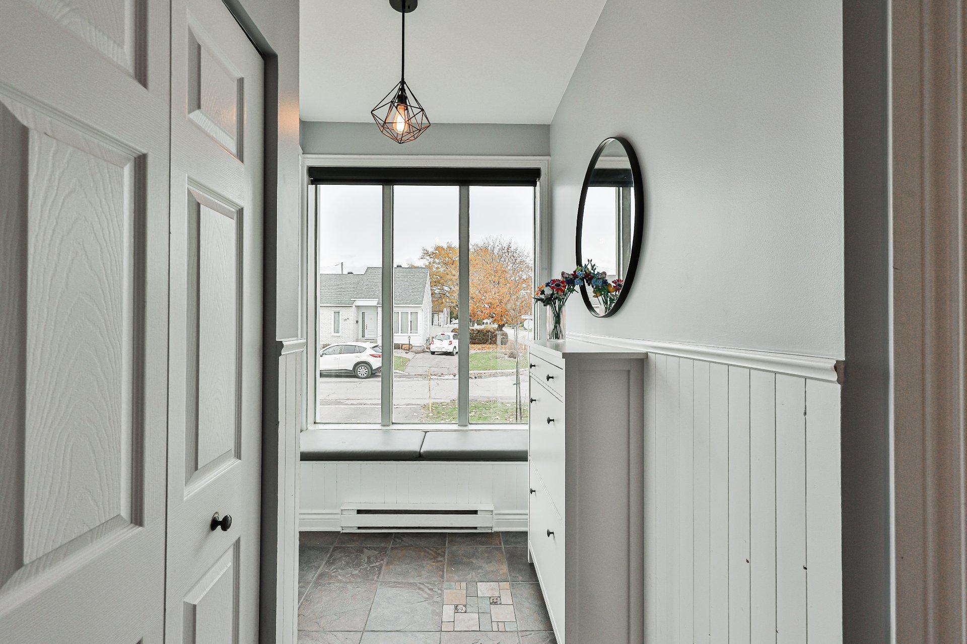 









185


Rue Amanda-Alarie

,
Repentigny (Le Gardeur),




QC
J5Z3X7

