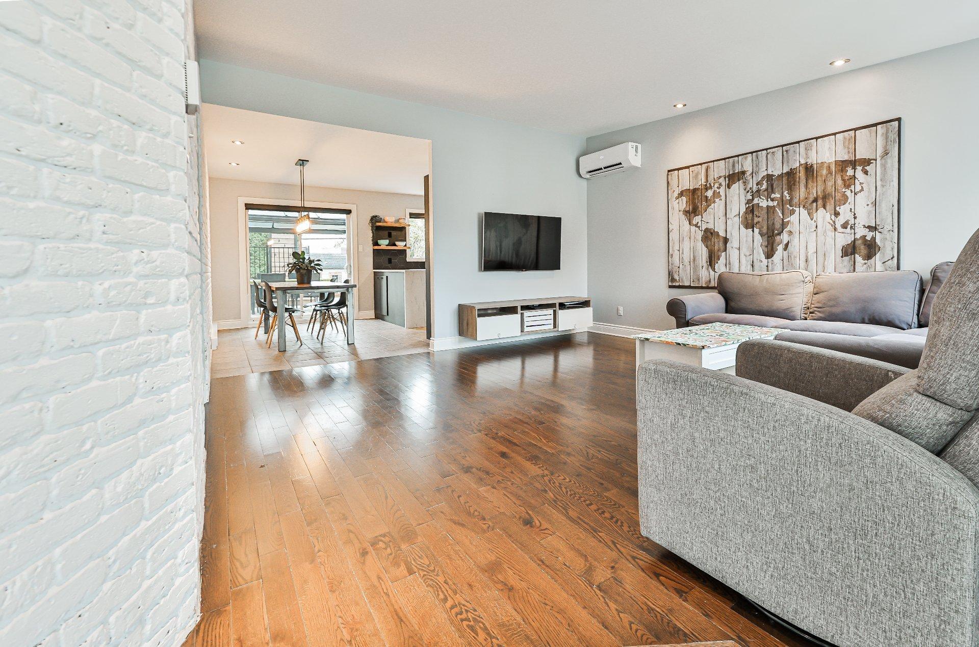 









185


Rue Amanda-Alarie

,
Repentigny (Le Gardeur),




QC
J5Z3X7

