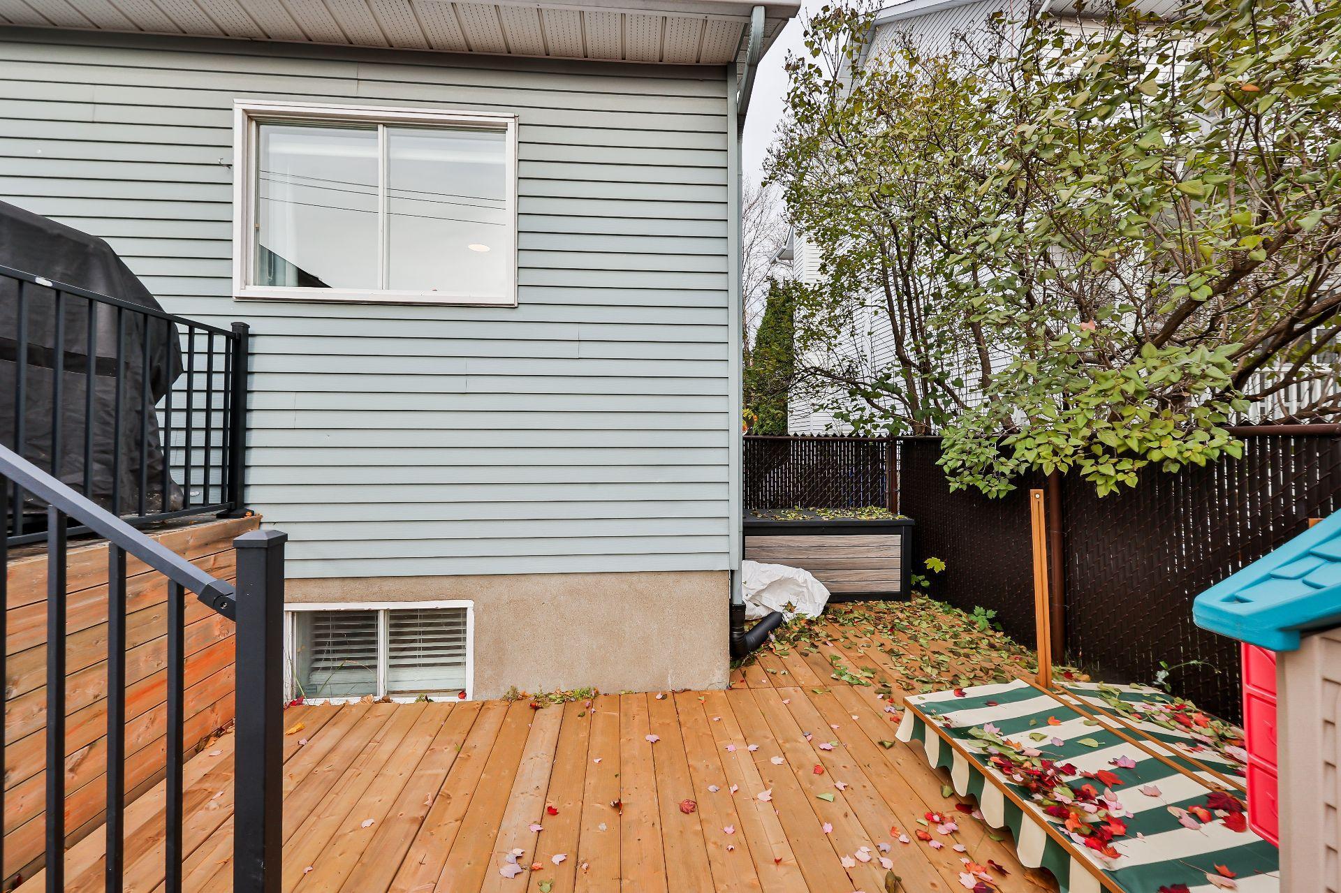 









185


Rue Amanda-Alarie

,
Repentigny (Le Gardeur),




QC
J5Z3X7

