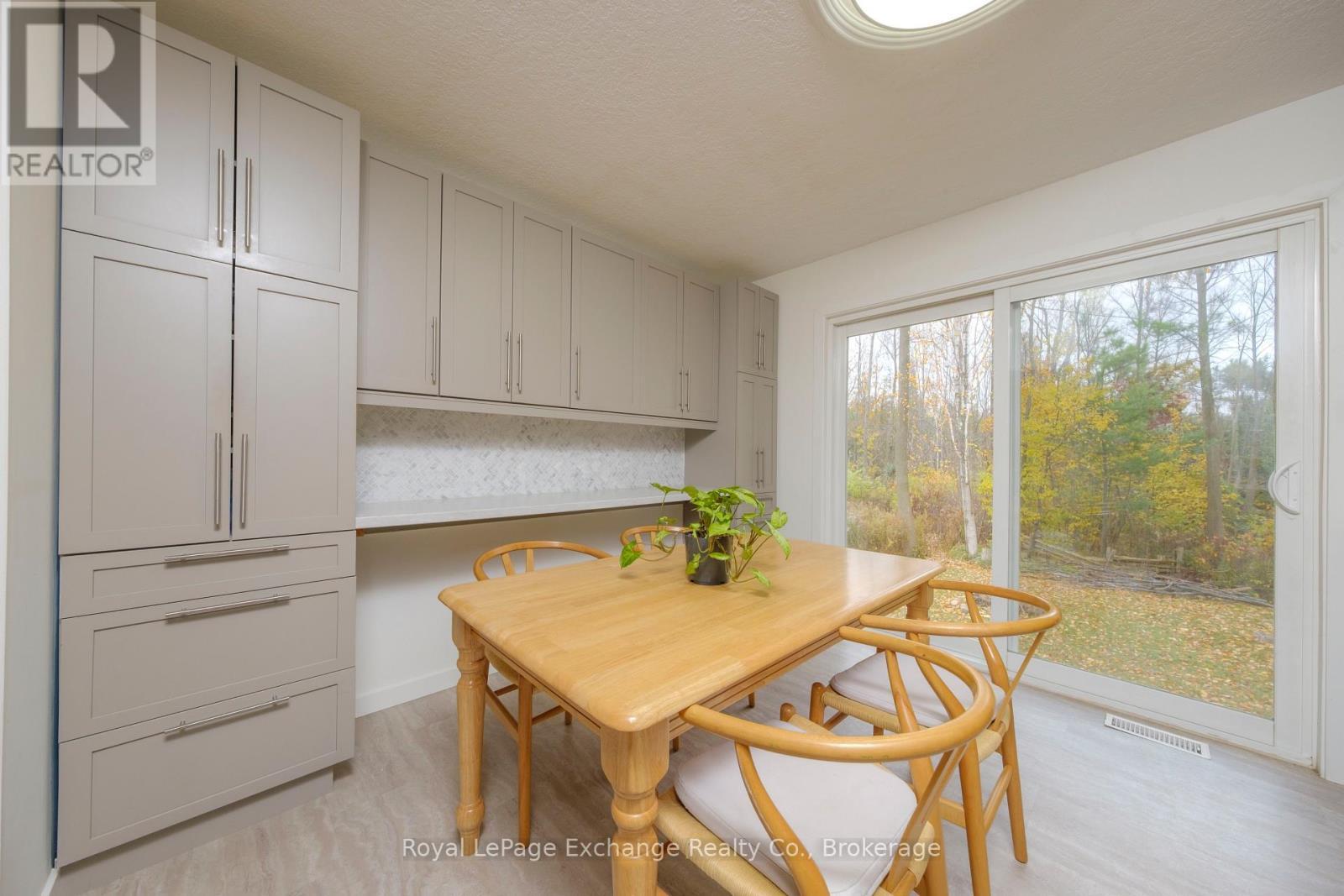 












27 DAWSON DRIVE

,
Kincardine,




Ontario
N2Z2X6

