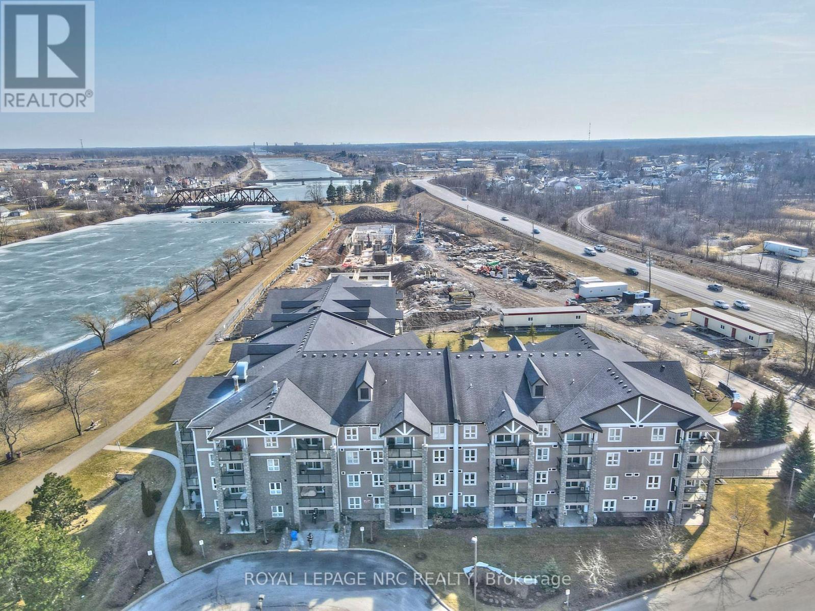 












1309 - 330 PRINCE CHARLES DRIVE S

,
Welland (Broadway),




Ontario
L3C7B3

