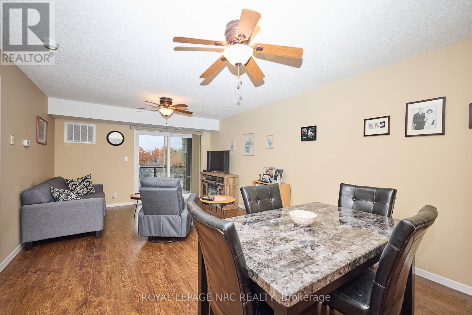 












1309 - 330 PRINCE CHARLES DRIVE S

,
Welland (Broadway),




Ontario
L3C7B3

