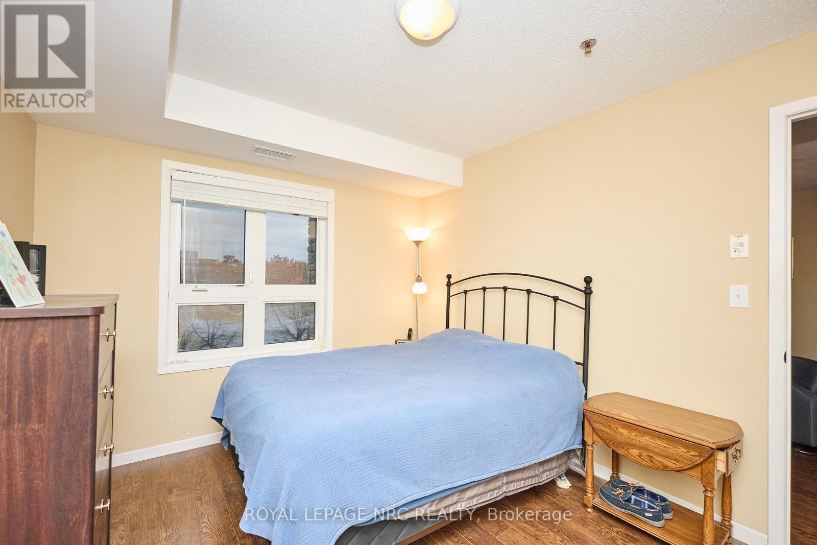 












1309 - 330 PRINCE CHARLES DRIVE S

,
Welland (Broadway),




Ontario
L3C7B3

