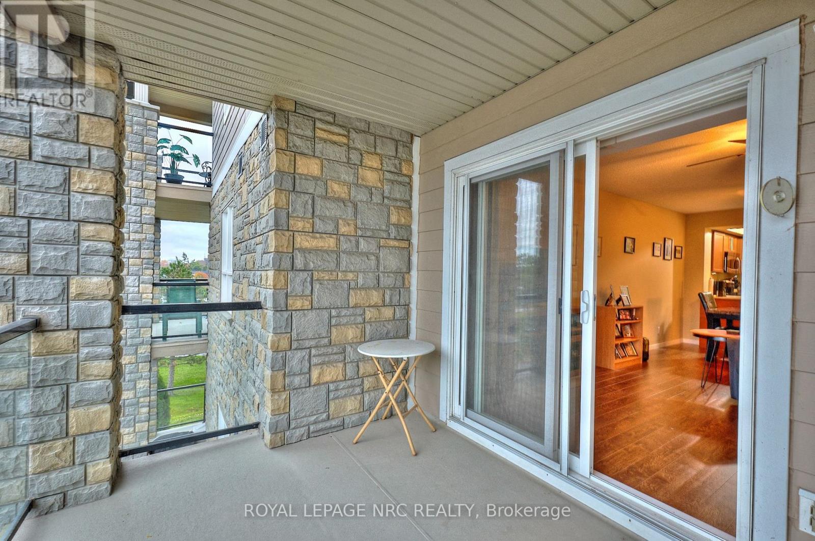 












1309 - 330 PRINCE CHARLES DRIVE S

,
Welland (Broadway),




Ontario
L3C7B3

