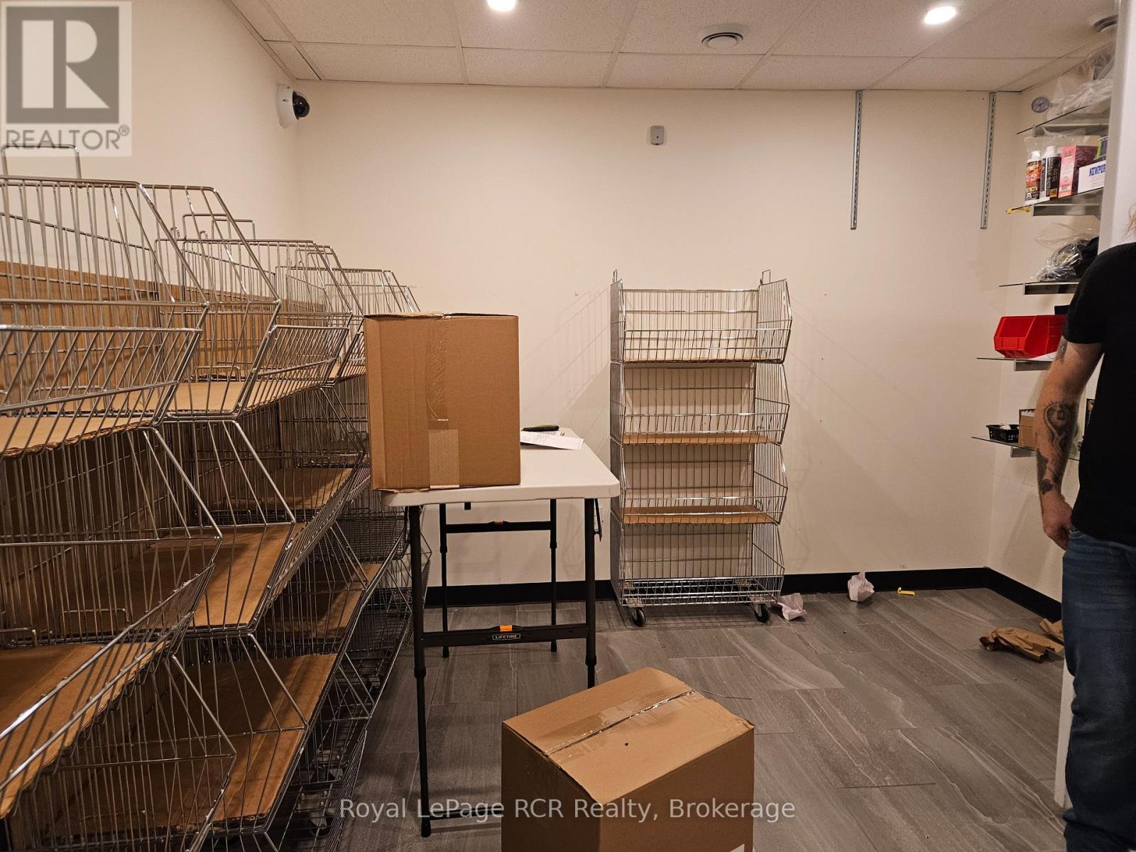 












236 8TH STREET E

,
Owen Sound,




Ontario
N4K1L1

