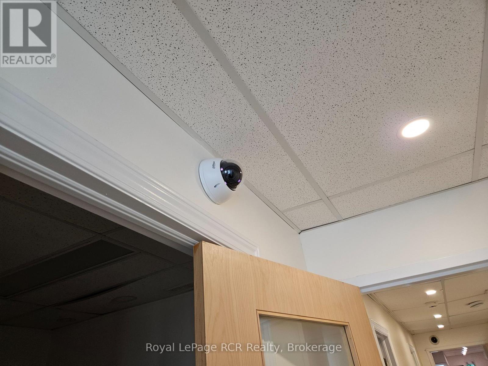 












236 8TH STREET E

,
Owen Sound,




Ontario
N4K1L1

