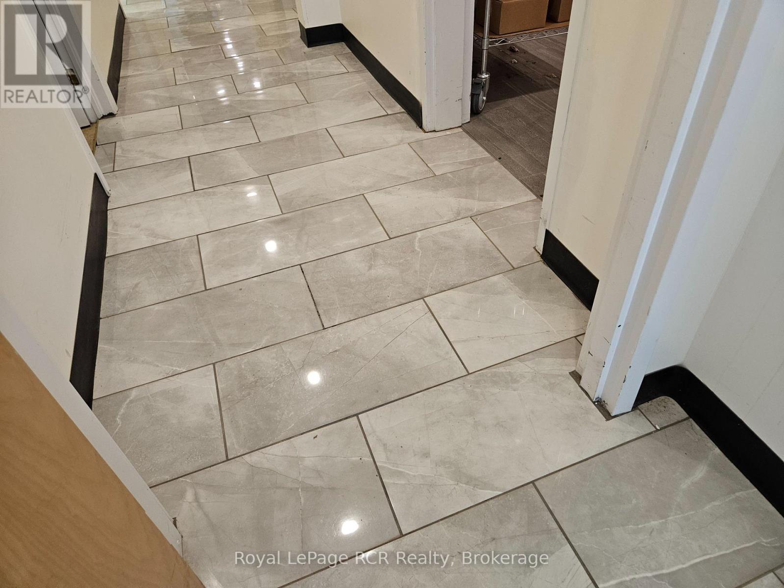 












236 8TH STREET E

,
Owen Sound,




Ontario
N4K1L1

