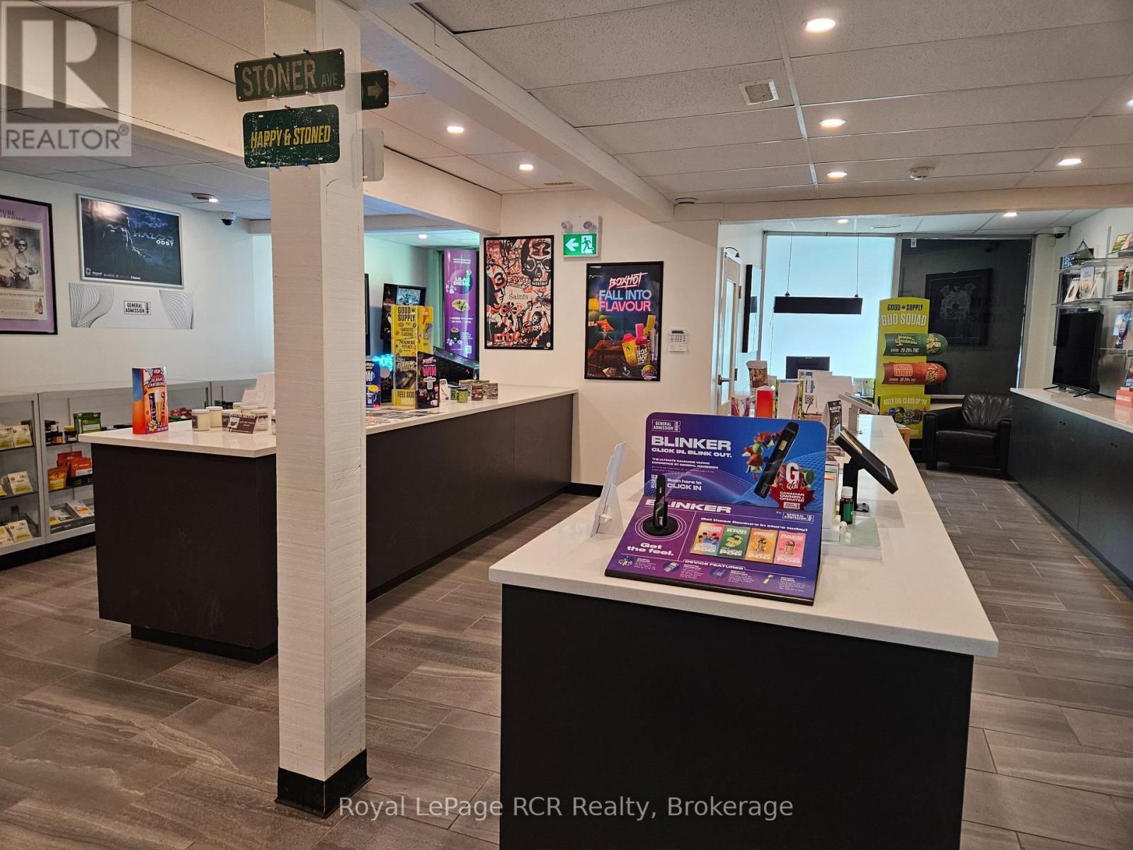 












236 8TH STREET E

,
Owen Sound,




Ontario
N4K1L1

