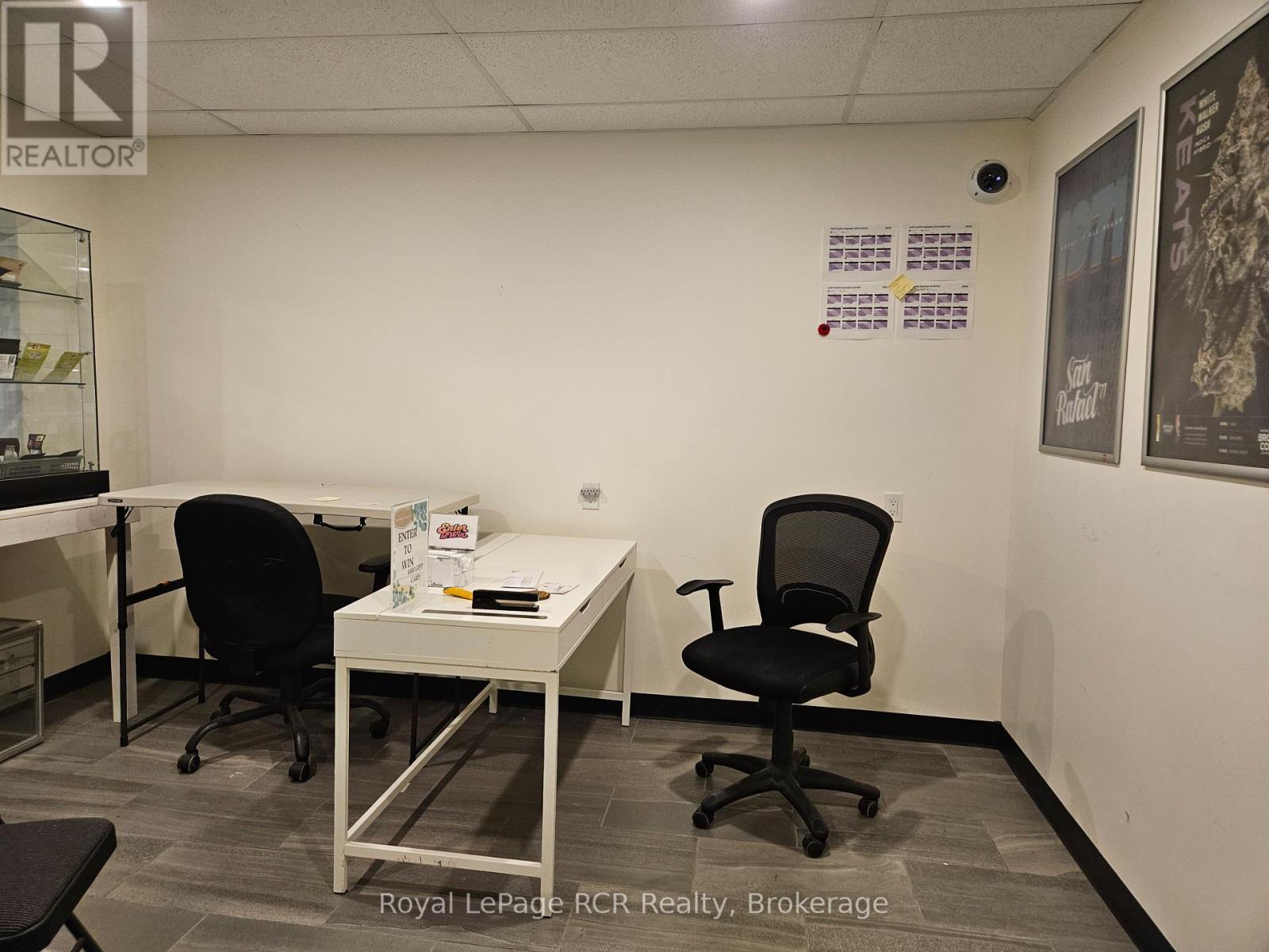 












236 8TH STREET E

,
Owen Sound,




Ontario
N4K1L1

