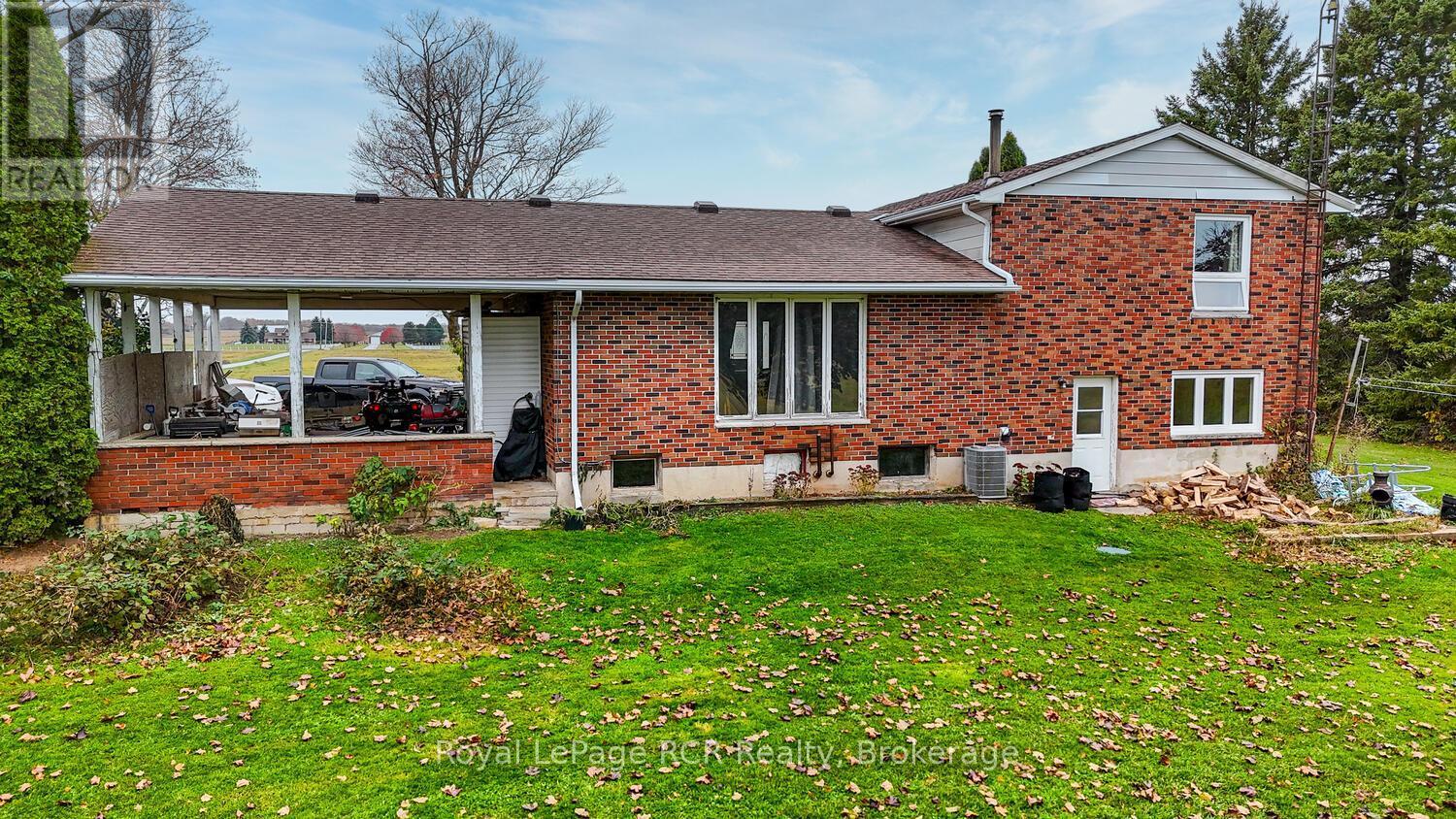 












177839 GREY RD 18 ROAD

,
Georgian Bluffs,







Ontario
N4K5N5

