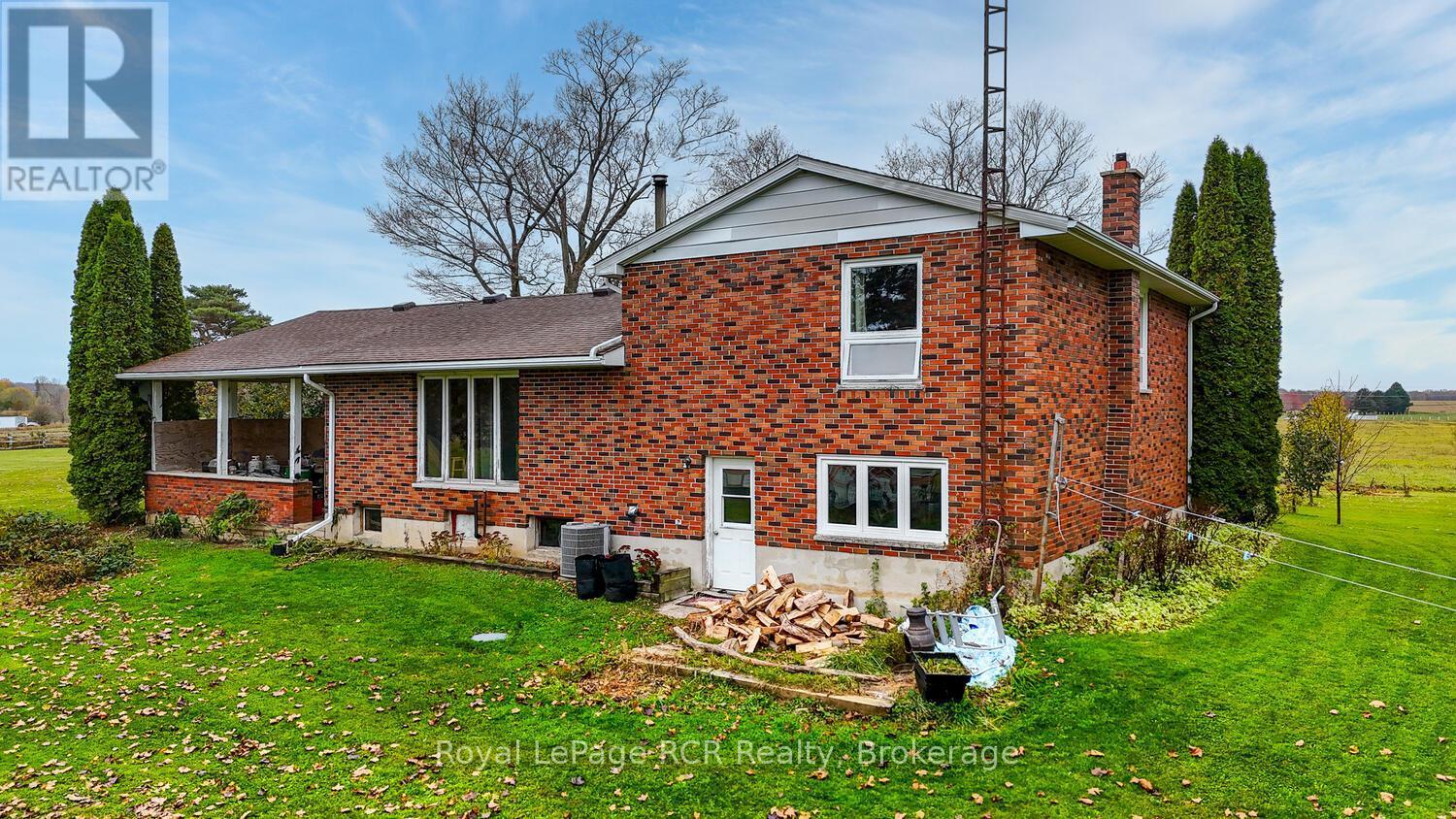 












177839 GREY RD 18 ROAD

,
Georgian Bluffs,







Ontario
N4K5N5

