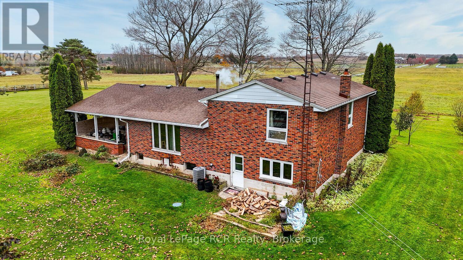 












177839 GREY RD 18 ROAD

,
Georgian Bluffs,







Ontario
N4K5N5

