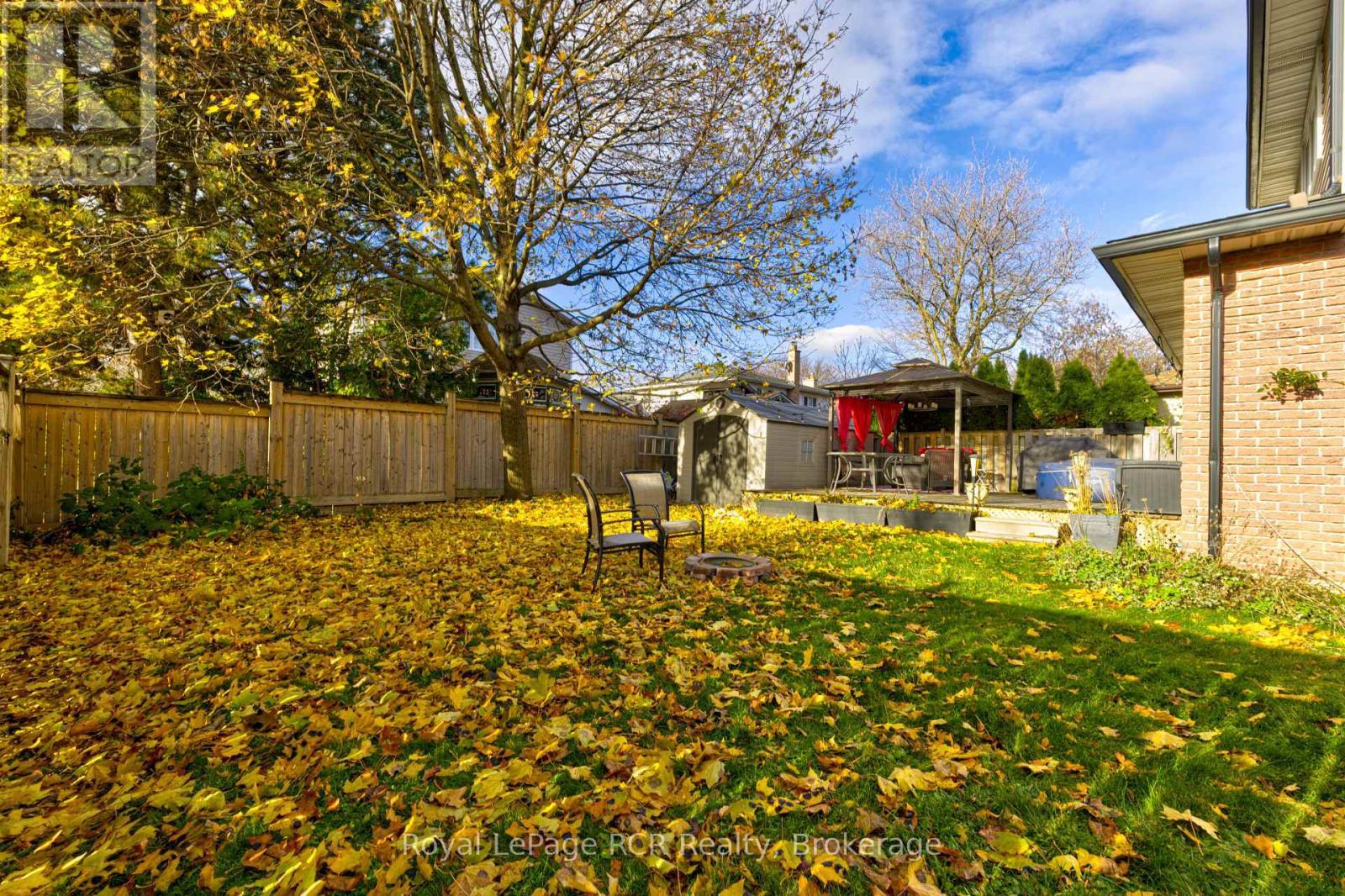 












501 BEAVER COURT

,
Milton (TM Timberlea),




Ontario
L9T4A7

