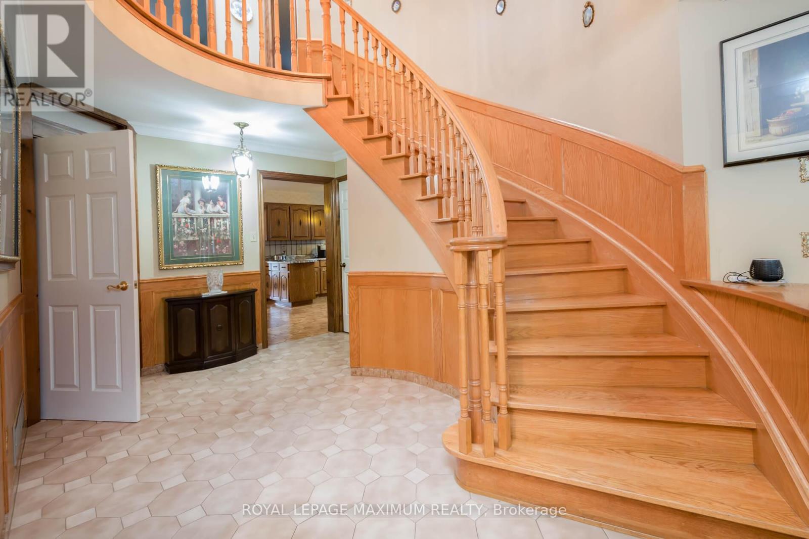 












119 GLEN LONG AVENUE

,
Toronto,




Ontario
M6B2M4

