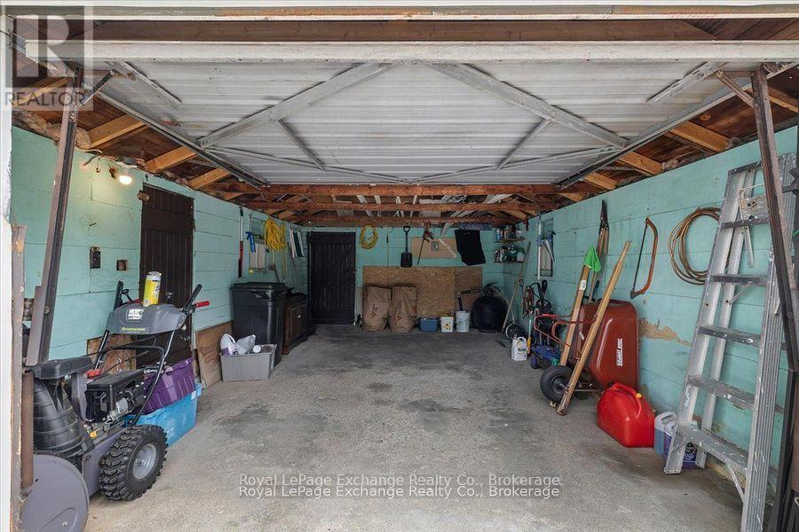 












40 GROSVENOR STREET S

,
Saugeen Shores,




Ontario
N0H2L0

